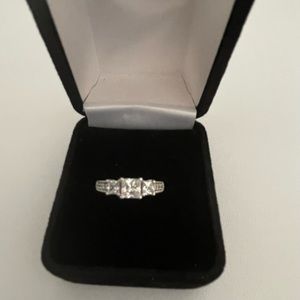 Vintage Signed H925 Silver CZ Ring